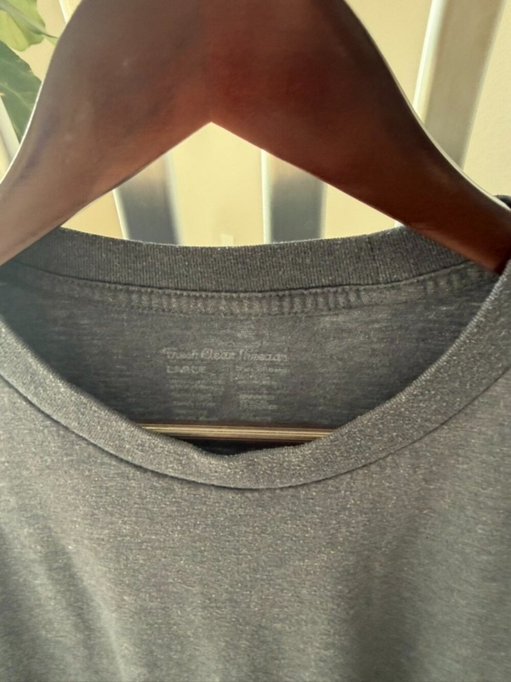 Fresh Clean Threads Large Medium Blue T-Shirt - Picture 2 of 2